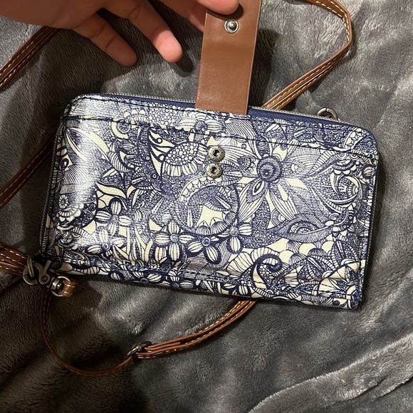 Sakroot wallet/crossbody *SOLD* - Picture 2 of 3